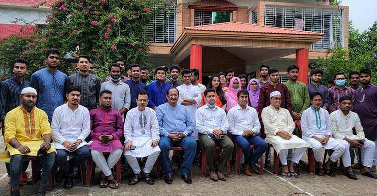 শিবপুরের বিশ্ববিদ্যালয় পড়ুয়া শিক্ষার্থীদের ঈদ পুনর্মিলনী শিবপুরের বিশ্ববিদ্যালয় পড়ুয়া শিক্ষার্থীদের ঈদ পুনর্মিলনী