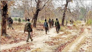 ভারতের মহারাষ্ট্রে পুলিশের সঙ্গে বন্দুকযুদ্ধে ২৬ মাওবাদী নিহত ভারতের মহারাষ্ট্রে পুলিশের সঙ্গে বন্দুকযুদ্ধে ২৬ মাওবাদী নিহত