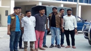 বাঁশগাড়ীতে অস্ত্রসহ নবনির্বাচিত ইউপি চেয়ারম্যান ও তার সহযোগী গ্রেপ্তার