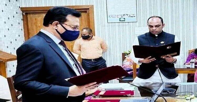 ঘোড়াশাল পৌরসভার নবনির্বাচিত মেয়র ও কাউন্সিলরদের শপথ গ্রহণ ঘোড়াশাল পৌরসভার নবনির্বাচিত মেয়র ও কাউন্সিলরদের শপথ গ্রহণ