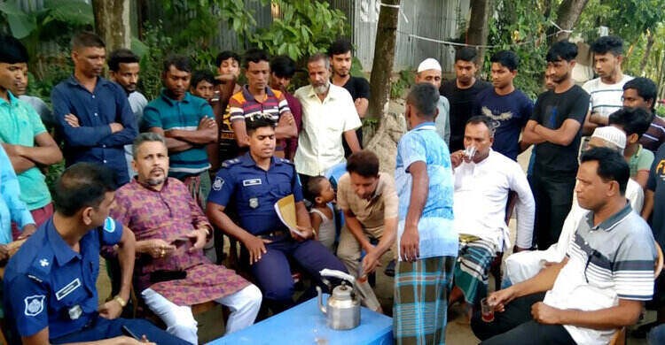 পলাশে ট্রলি চাপায় শিশুর মৃত্যু পলাশে ট্রলি চাপায় শিশুর মৃত্যু