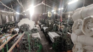 মাধবদীতে লাগামহীন সুতার দামে সংকটে টেক্সটাইল শিল্প