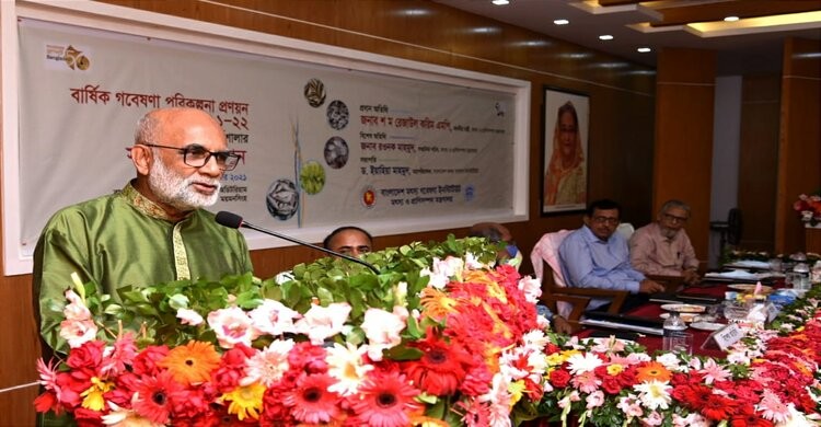 যারা বাংলাদেশকে সাম্প্রদায়িক রাষ্ট্রে পরিণত করতে চায় তাদের অস্তিত্ব বিপন্ন হবে: মৎস্য ও প্রাণিসম্পদ মন্ত্রী যারা বাংলাদেশকে সাম্প্রদায়িক রাষ্ট্রে পরিণত করতে চায় তাদের অস্তিত্ব বিপন্ন হবে: মৎস্য ও প্রাণিসম্পদ মন্ত্রী