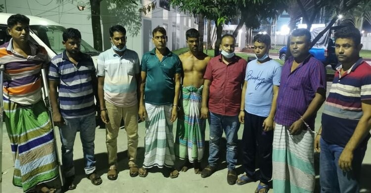 নরসিংদীতে ডাকাতির প্রস্তুতিকালে অস্ত্রসহ ৯ জন গ্রেপ্তার নরসিংদীতে ডাকাতির প্রস্তুতিকালে অস্ত্রসহ ৯ জন গ্রেপ্তার