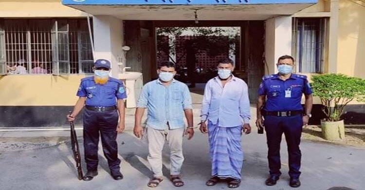 পলাশে পালানোর পথে চোর আটক পলাশে পালানোর পথে চোর আটক