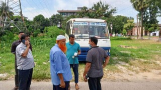 পলাশে কলেজের বাসের চাপায় মোটরসাইকেল আরোহী নিহত