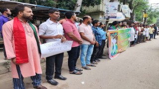 বীর মুক্তিযোদ্ধার ওপর হামলাকারীদের শাস্তির দাবিতে মানববন্ধন