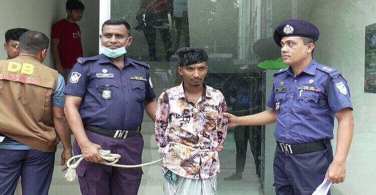 রায়পুরায় অপহৃত স্কুলছাত্রী ময়মনসিংহ থেকে উদ্ধার, অভিযুক্ত গ্রেপ্তার রায়পুরায় অপহৃত স্কুলছাত্রী ময়মনসিংহ থেকে উদ্ধার, অভিযুক্ত গ্রেপ্তার