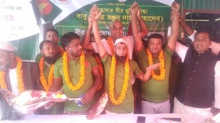 মেহেরপাড়ায় মুক্তিযোদ্ধা সন্তান কমান্ডের সম্মেলন অনুষ্ঠিত মেহেরপাড়ায় মুক্তিযোদ্ধা সন্তান কমান্ডের সম্মেলন অনুষ্ঠিত