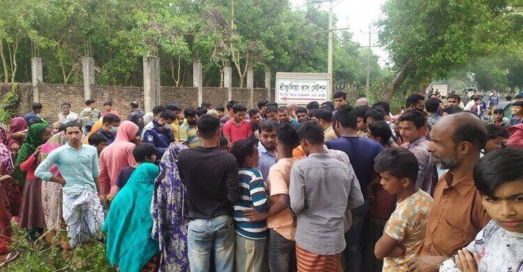 শিবপুরে মহাসড়কের পাশ থেকে দুই যুবকের মরদেহ উদ্ধার শিবপুরে মহাসড়কের পাশ থেকে দুই যুবকের মরদেহ উদ্ধার