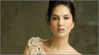 অভিনেত্রী সানি লিওনের বাংলাদেশে ঢোকার অনুমতি বাতিল অভিনেত্রী সানি লিওনের বাংলাদেশে ঢোকার অনুমতি বাতিল