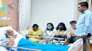 অসুস্থ ড. আব্দুল মঈন খানের পাশে মনজুর এলাহী