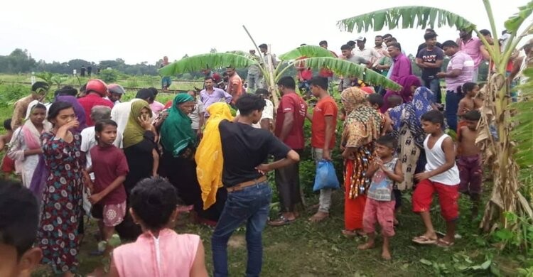 রায়পুরায় গলায় ওড়না প্যাচানো অজ্ঞাত নারীর লাশ উদ্ধার রায়পুরায় গলায় ওড়না প্যাচানো অজ্ঞাত নারীর লাশ উদ্ধার