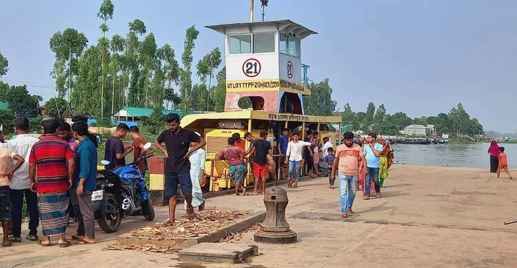 রায়পুরার পান্থশালায় মেঘনা নদীতে ডুবে স্কুল ছাত্র নিখোঁজ রায়পুরার পান্থশালায় মেঘনা নদীতে ডুবে স্কুল ছাত্র নিখোঁজ