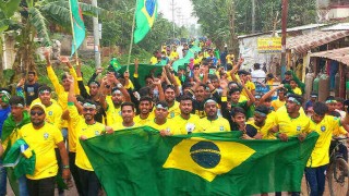 পলাশে আর্জেন্টিনার ২০০০ এর জবাবে ব্রাজিলের ২২০০ ফুট পতাকা