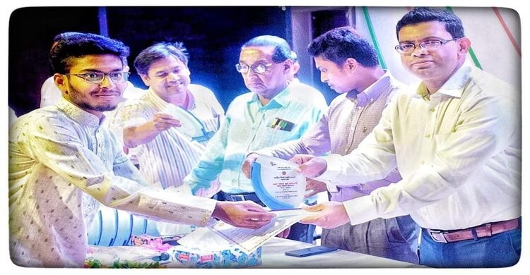 কেরাত প্রতিযোগিতায় জেলায় শ্রেষ্ঠ নজরুল ইসলাম কেরাত প্রতিযোগিতায় জেলায় শ্রেষ্ঠ নজরুল ইসলাম