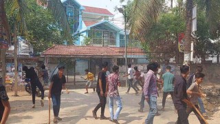 নরসিংদীতে বিএনপির কার্যালয়ে ফের বহিষ্কৃত ছাত্রদল নেতাকর্মীদের হামলা