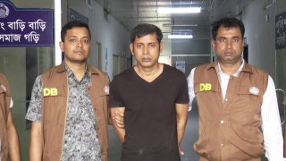 ফোন কোম্পানীর বিক্রয় প্রতিনিধির টাকা ছিনতাই: গ্রেপ্তার ১, মাইক্রোবাস ও টাকা জব্দ