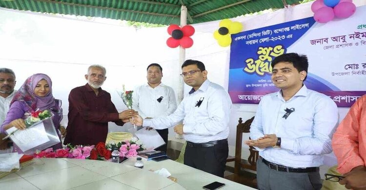 পলাশ উপজেলা ভূমি অফিস পরিদর্শনে জেলা প্রশাসক পলাশ উপজেলা ভূমি অফিস পরিদর্শনে জেলা প্রশাসক