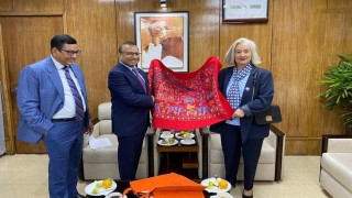 বর্তমান প্রজন্মের কাছে অতীতের দারিদ্র্য পীড়িত বাংলাদেশের ছবি অবিশ্বাস্য মনে হয়: স্থানীয় সরকার মন্ত্রী