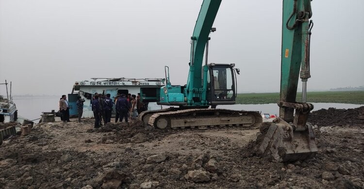 নরসিংদীতে অবৈধভাবে মাটি কেটে ইটভাটায় সরবরাহ, ৫ লাখ টাকা জরিমানা নরসিংদীতে অবৈধভাবে মাটি কেটে ইটভাটায় সরবরাহ, ৫ লাখ টাকা জরিমানা