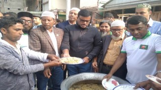 মাধবদীতে এক বেলা খাবার খাওয়ালো মানবতার হোটেল মাধবদীতে এক বেলা খাবার খাওয়ালো মানবতার হোটেল