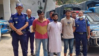 নরসিংদীতে ডাকাতির প্রস্তুতির সময় দেশিয় অস্ত্রসহ ৩ জন গ্রেপ্তার