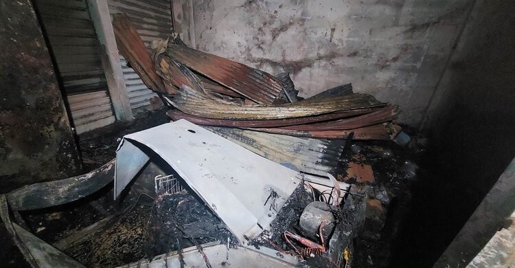 ভেলানগরে মুদি দোকানে আগুন ভেলানগরে মুদি দোকানে আগুন