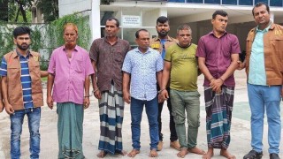 শিবপুরে চুরি করা ৪ গরুভর্তি পিকআপসহ ৫ জনকে আটক করেছে ডিবি