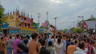 বেলাবতে হাইওয়ে পুলিশের বিরুদ্ধে চালককে মারধরের অভিযোগ, প্রতিবাদে মহাসড়ক অবরোধ
