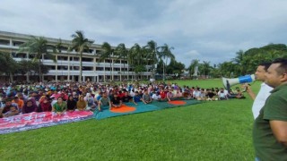 নরসিংদীতে ১১ দফা দাবিতে পুলিশের কর্মবিরতি ও বিক্ষোভ