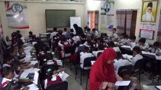 নরসিংদীর পৌর এলাকা ও দেশের ১২ সিটি ছাড়া সব প্রাথমিক স্কুল খুলছে