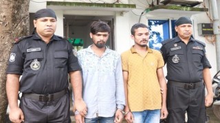 পিতা হত্যার প্রতিশোধ নিতে ফুফাত ভাইকে কুপিয়ে হত্যা: দুই সহোদরকে গ্রেপ্তার করল র‌্যাব