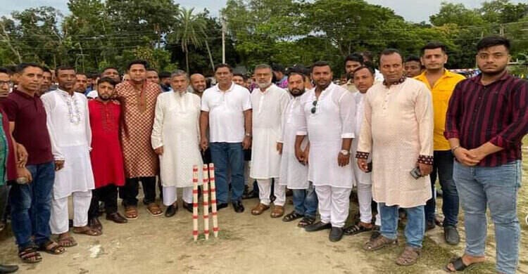 শিবপুরে ৮ গ্রাম ক্রিকেট টুর্নামেন্টের ফাইনাল খেলা অনুষ্ঠিত শিবপুরে ৮ গ্রাম ক্রিকেট টুর্নামেন্টের ফাইনাল খেলা অনুষ্ঠিত