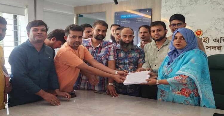 আলোকবালী ইউনিয়নে সেতু নির্মাণের দাবিতে স্মারকলিপি প্রদান আলোকবালী ইউনিয়নে সেতু নির্মাণের দাবিতে স্মারকলিপি প্রদান