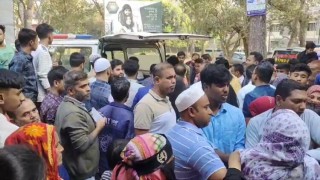 রায়পুরায়  প্রতিপক্ষের হামলায় গুলিবিদ্ধ হয়ে গৃহবধূ নিহত