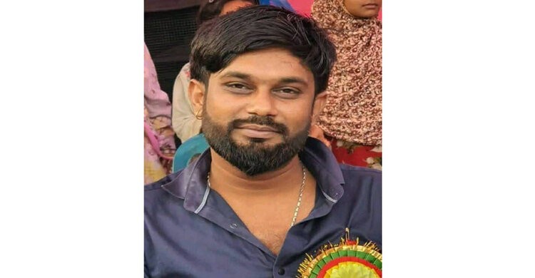 ডিস ও ইন্টারনেট ব্যবসায়ীকে কুপিয়ে ও গুলি করে হত্যা ডিস ও ইন্টারনেট ব্যবসায়ীকে কুপিয়ে ও গুলি করে হত্যা