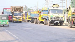 বিশ্বে প্রতিবছর রোডক্র্যাশে নিহত হয় ১১ লাখ ৯০ হাজার সড়ক ব্যবহারকারী  বিশ্বে প্রতিবছর রোডক্র্যাশে নিহত হয় ১১ লাখ ৯০ হাজার সড়ক ব্যবহারকারী