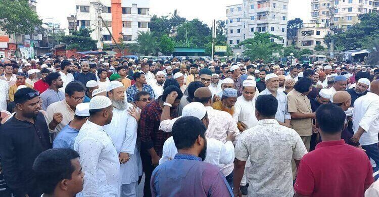 পলাশে গুলিতে নিহত ছাত্রদল কর্মীর দাফন সম্পন্ন, বিচারের দাবিতে বিক্ষোভ পলাশে গুলিতে নিহত ছাত্রদল কর্মীর দাফন সম্পন্ন, বিচারের দাবিতে বিক্ষোভ