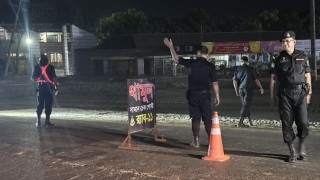 নরসিংদীর মহাসড়কে ঈদযাত্রা নিরাপদ রাখতে টহল-তল্লাশীতে র‍্যাব