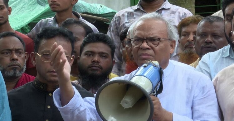 বিএনপি ক্ষমতায় গেলে জুলাই আন্দোলনের সকল শহীদ এবং আহতদের দায়িত্ব নেবে রাষ্ট্র: রহুল কবির রিজভী বিএনপি ক্ষমতায় গেলে জুলাই আন্দোলনের সকল শহীদ এবং আহতদের দায়িত্ব নেবে রাষ্ট্র: রহুল কবির রিজভী