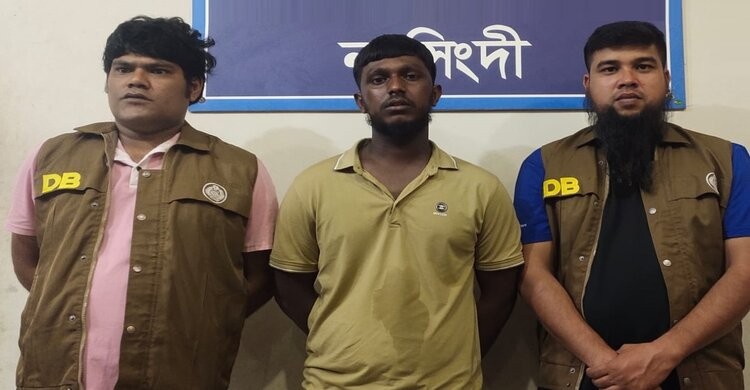 দুইভাইকে কুপিয়ে হত্যার প্রধান আসামী শিপন গ্রেপ্তার