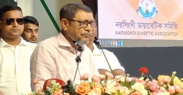 ট্রান্সফার-বদলে আমি বিশ্বাস করিনা যেখানে অবহেলা-দুর্নীতি সেখানেই চাকরিচ্যুত -স্বাস্থ্যমন্ত্রী