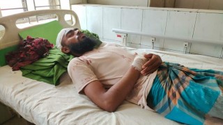 রায়পুরায় মাদকের বিরুদ্ধে প্রতিবাদ করায় মসজিদের ইমামকে কুপিয়ে জখম