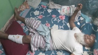 সাহেপ্রতাবে চাঁদা না দেয়ায় বাবা ও ছেলেকে পিটিয়ে আহত করার অভিযোগ