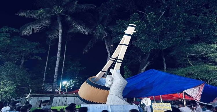 বড় বড় রাখাল যারা,বনে বসে থাকে তারা 